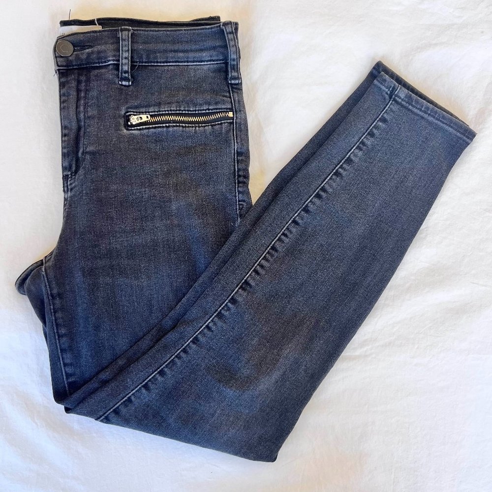Gap True Skinny Ankle Black Jean